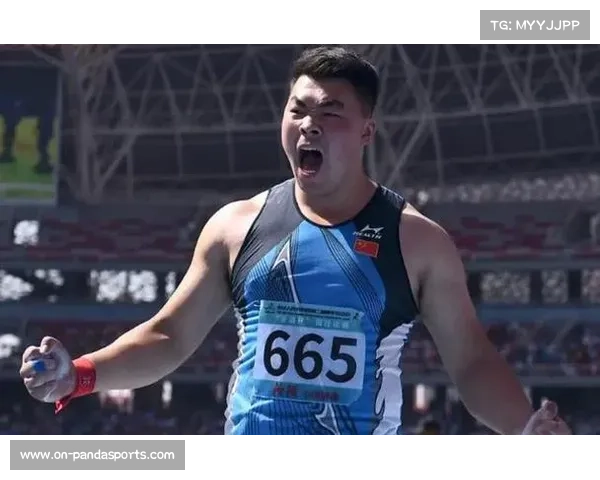 邢家梁男子铅球投出十九米九七夺亚锦赛银牌立志冲击世界赛场新高峰 邢家梁男子铅球投出十九米九七夺亚锦赛银牌立志冲击世界赛场新高峰